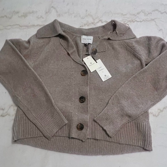 Pink Rose Sweaters - Pink Rose Knit Ribbed Knit Button Front Cardigan Oatmeal Women’s. Size M